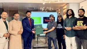 ‘এই অবেলায়- ২’ গানের সাইনিং। ছবি: ছবি: শিরোনামহীনের সৌজন্যে